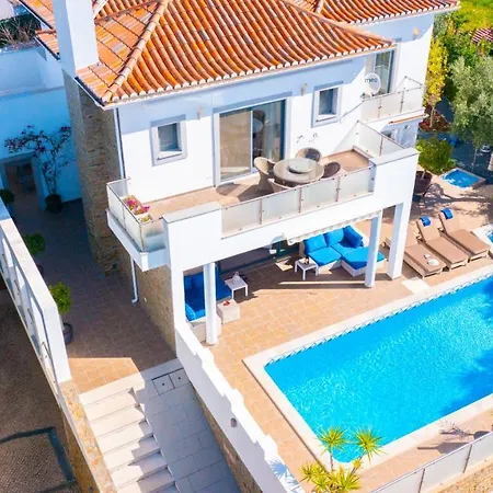 Ocean View Villa *